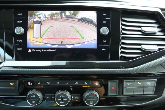 Volkswagen T6.1 Multivan Generation SIX 150PS DSG ACC AHK