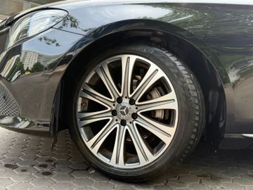Mercedes E 220 - 6