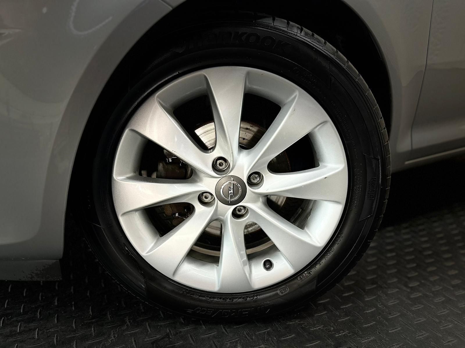 OPEL Corsa 1.4 INNOVATION* SHZ#LH#TEMPO#KLIMA#PDC#BT - Image 9