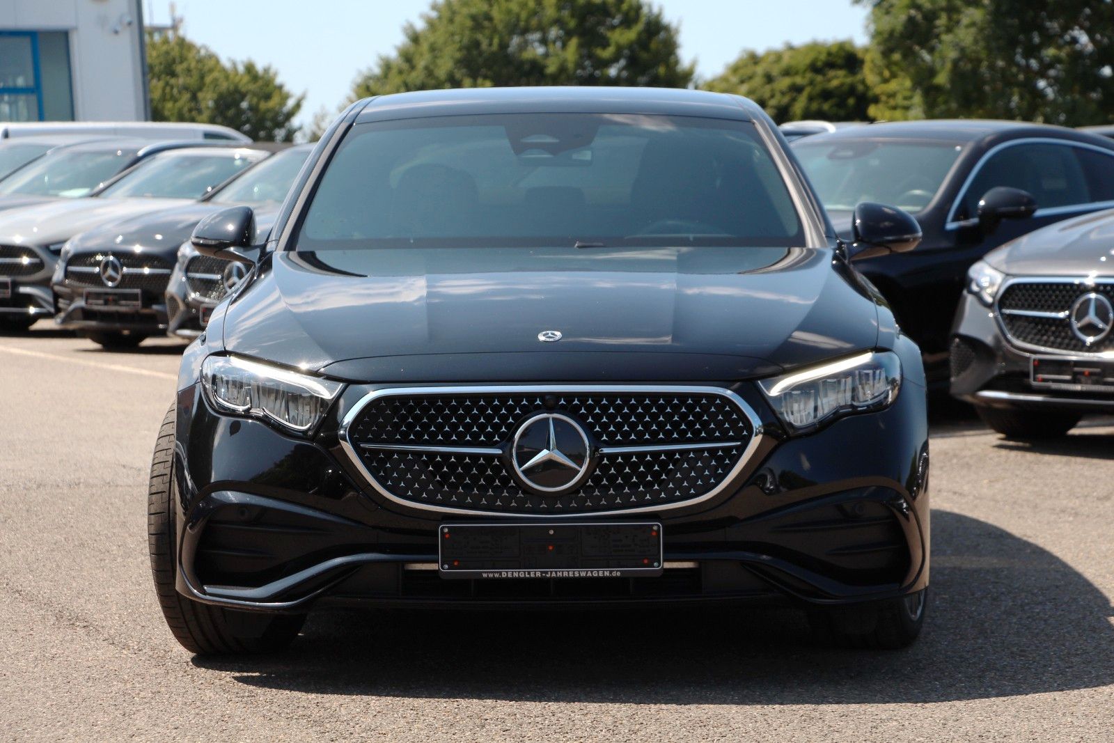Mercedes-Benz E 220 d NIGHT 20Zoll AMBIENTE ACC GUARD AMG Line foto 2