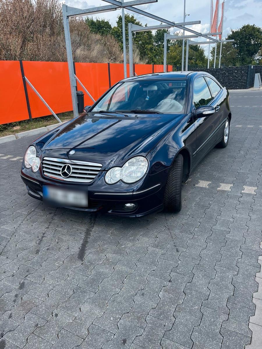 Mercedes-Benz 200