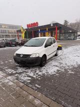 Volkswagen Fox 1.2 - idealer 2. oder Anfänger, Stadtauto - weiße Volkswagen Fox