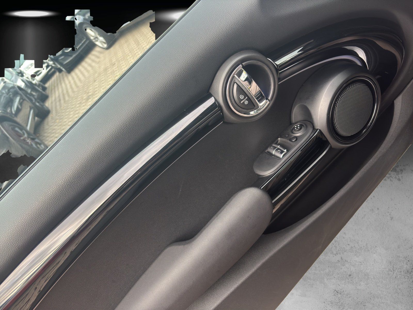 Fahrzeugabbildung MINI Cooper Classic Trim