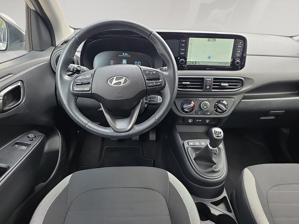Fahrzeugabbildung Hyundai i10 1.2i 84PS Trend