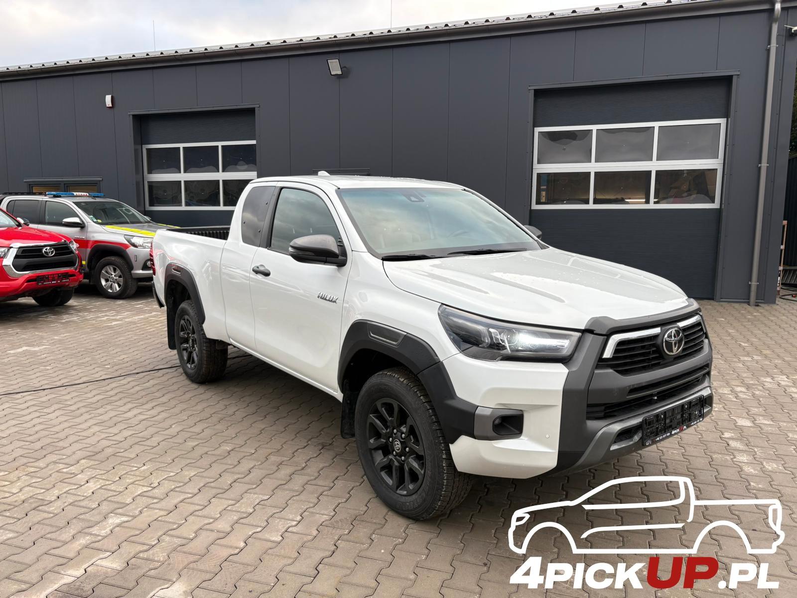 Toyota Hilux Invincible 2.8