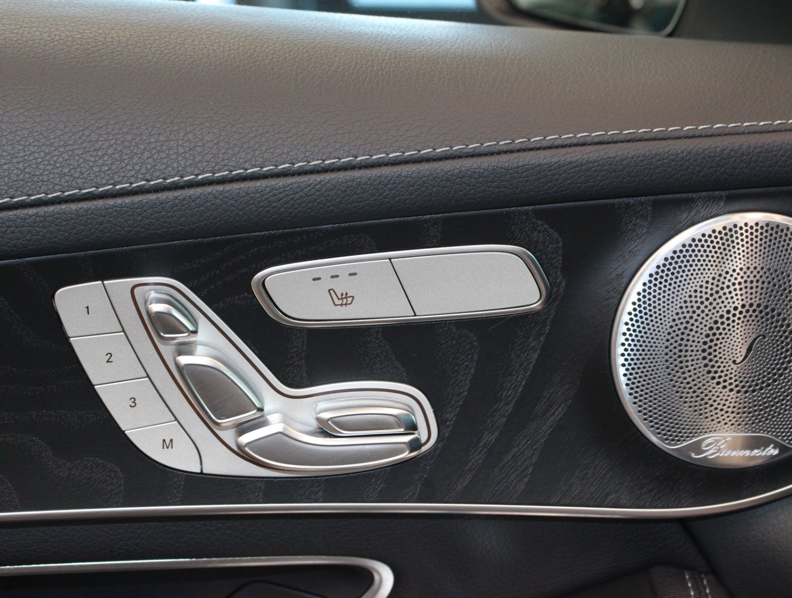 Fahrzeugabbildung Mercedes-Benz GLC 350 d 4MATIC AMG Line *PNRM*Kamera*AHK
