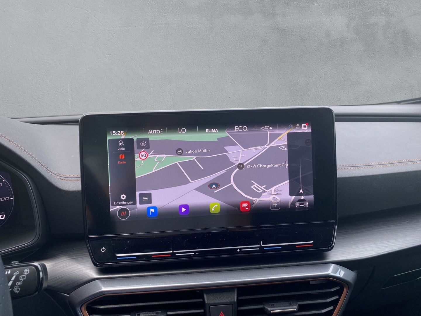 Fahrzeugabbildung CUPRA Formentor Basis e-HYBRID 1.4 EU6d *Navi *digital