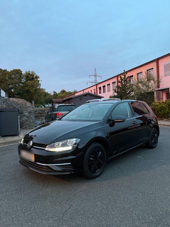 Image of Volkswagen Golf