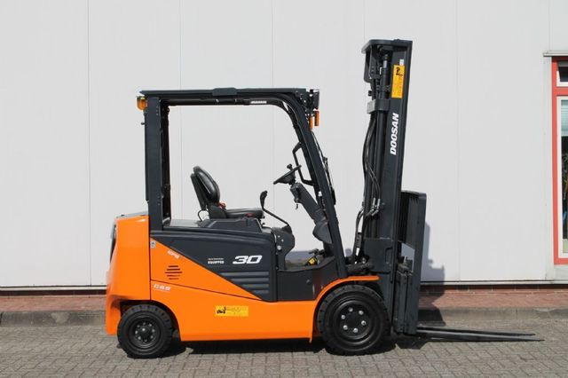 Doosan B30NS