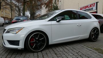 Fahrzeugabbildung SEAT Leon SC Cupra 265, LED, Panoramadach.