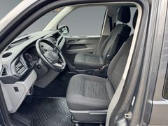 Fahrzeugabbildung Volkswagen T6.1 Caravelle Comfortl. DSG - AHK*NAVI*8-Sitz!!
