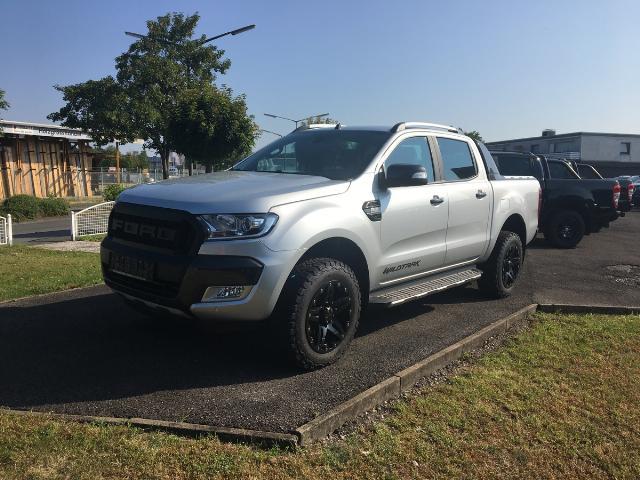 Ford Ranger Wildtrak Doppelkabine / Alucover + DIRT R