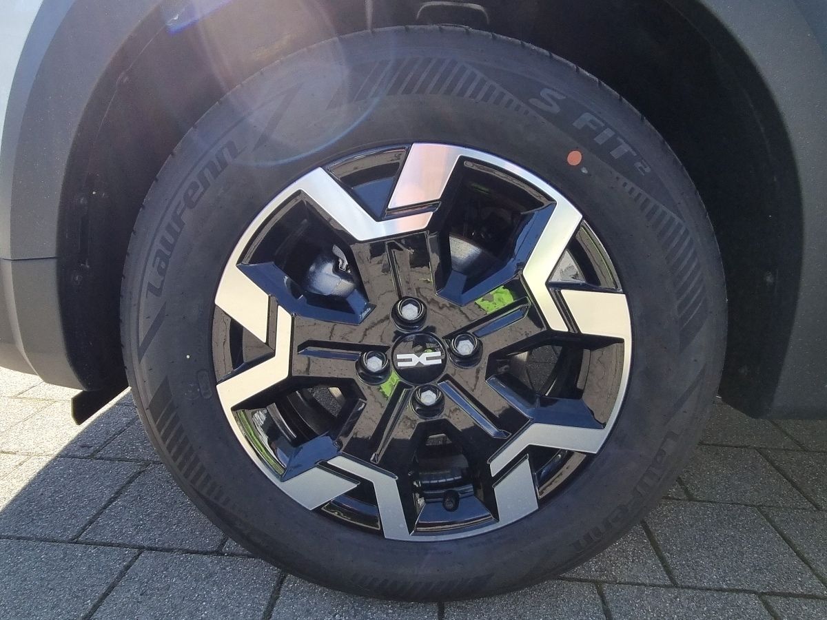 Fahrzeugabbildung Dacia Jogger Journey TCe 110