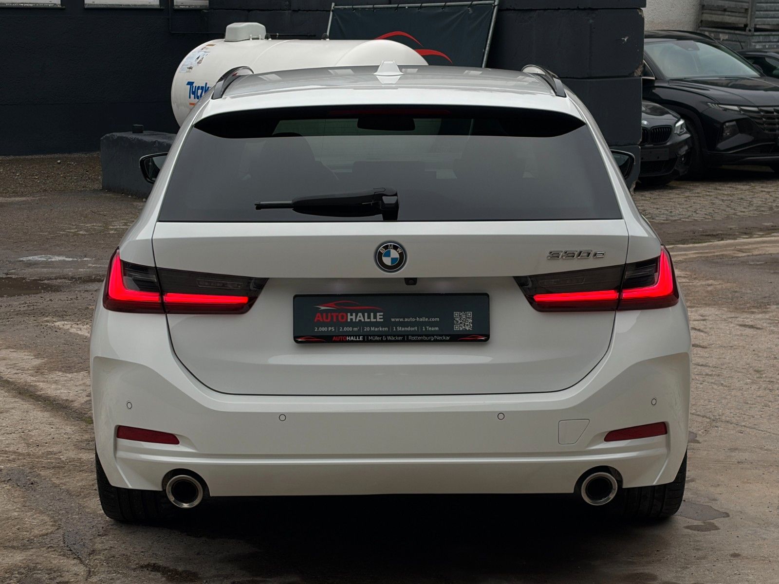 Fahrzeugabbildung BMW 330e Touring Advantage Akustik LcPlus HIFI CAM