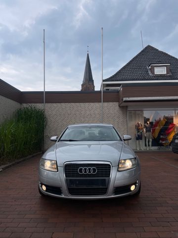 Audi A6 Lim. 2.4