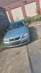 BMW hallo biete hermit mein bmw e90 an - BMW: Kombi, E90