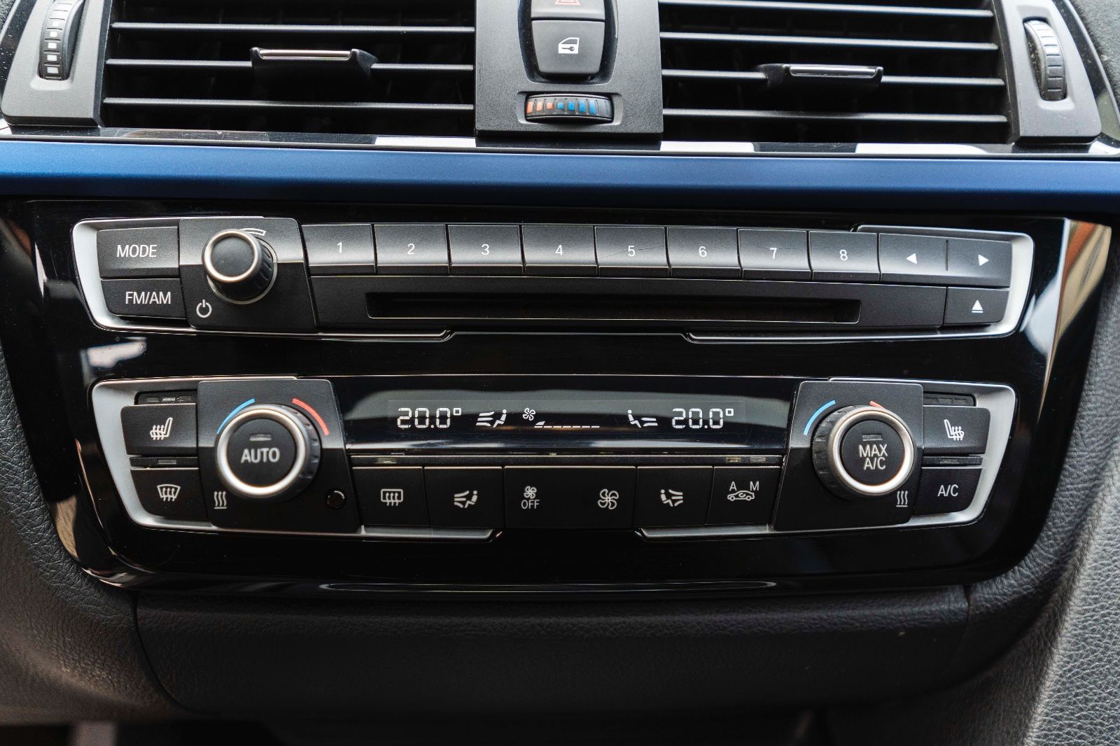 Fahrzeugabbildung BMW 340IX M-Performance H&K HUD LED CARPLAY KAM