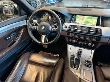MYAUTOCENTER – Gebraucht- und Jahreswagen mit Werkstattservice in Pfaffenhofen BMW M550 *MEMORY*HeadUP*ACC*4-ZONEN*AHK*LEDER(BRAUN)