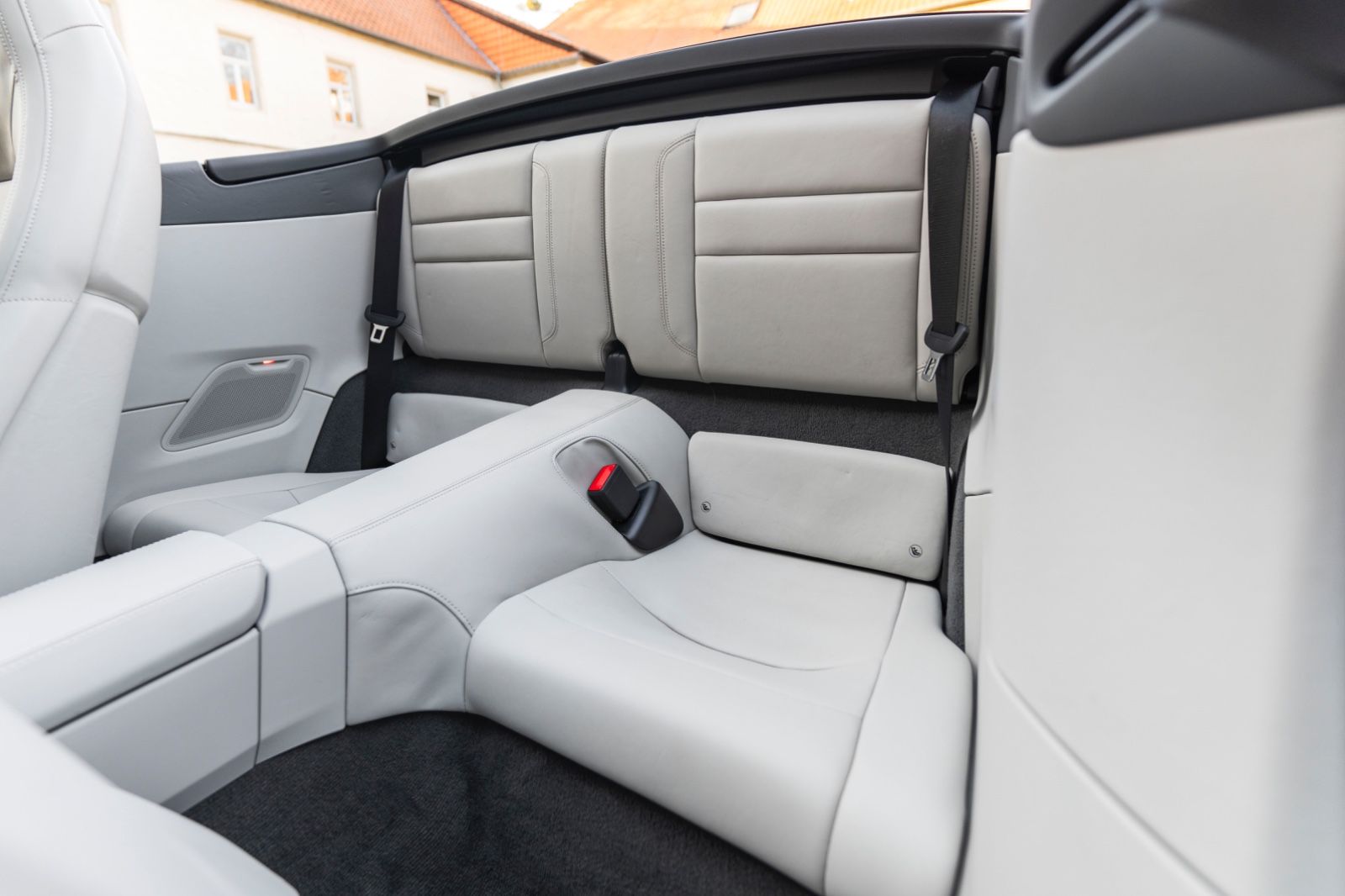Fahrzeugabbildung Porsche 911 Carrera Cabrio PASM 360° BOSE TOTW NAV PDK