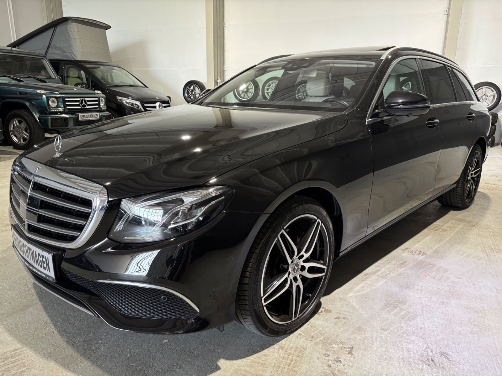MERCEDES-BENZ E 220 T Exclusive*4Matic*Multibeam*Leder*