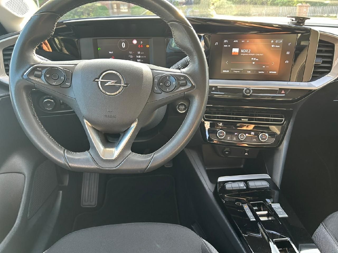 Fahrzeugabbildung Opel Mokka e Edition