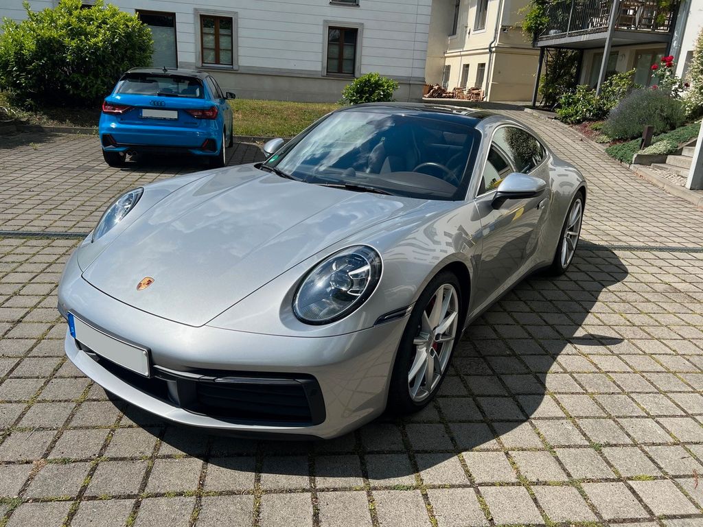 Porsche 992