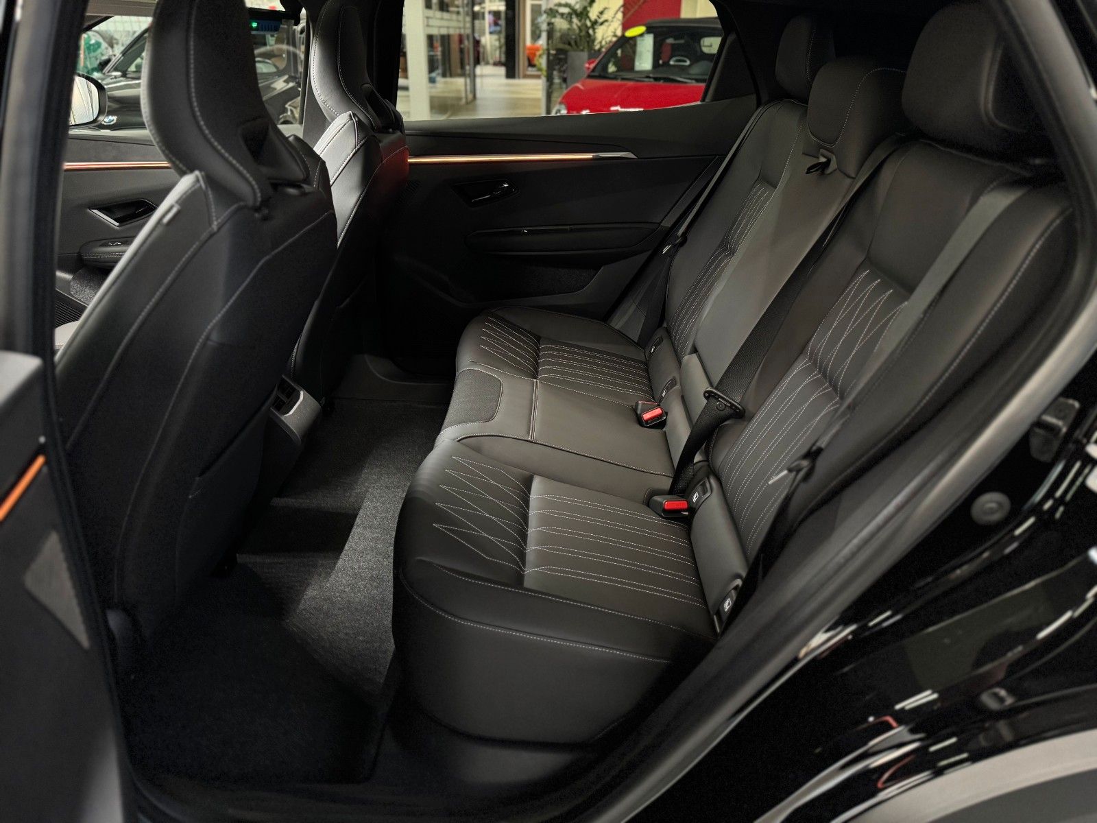 Fahrzeugabbildung Mitsubishi Eclipse Cross EV Diamant TOP Luxury-Paket + 22KW