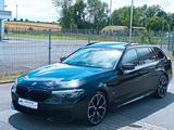 BMW 530 d  Aut. Touring xDrive *M Sport* - BMW 530 mit Diesel-Antrieb: Kombi, Automatik, 530d