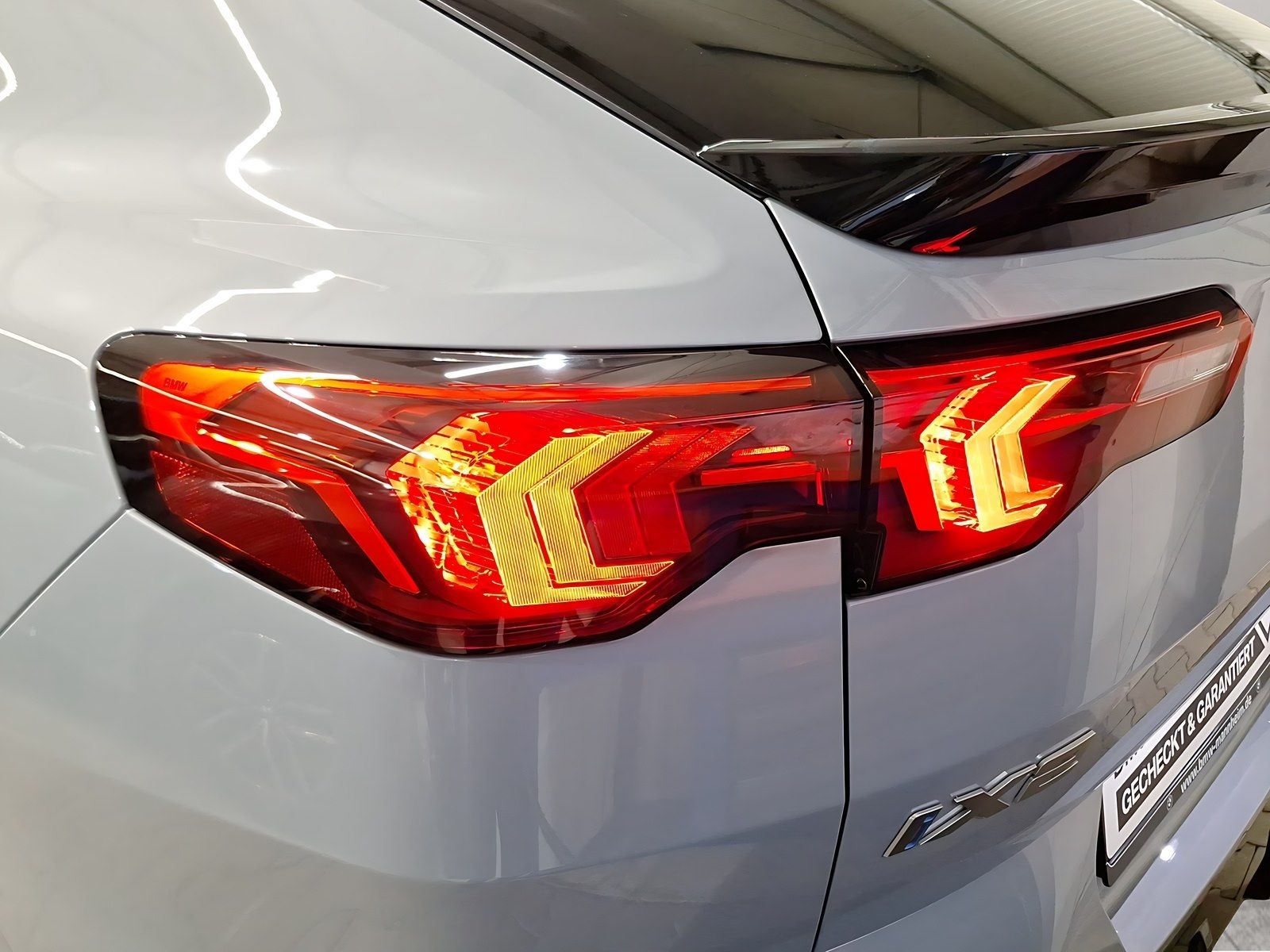 BMW iX2 - Bild 10