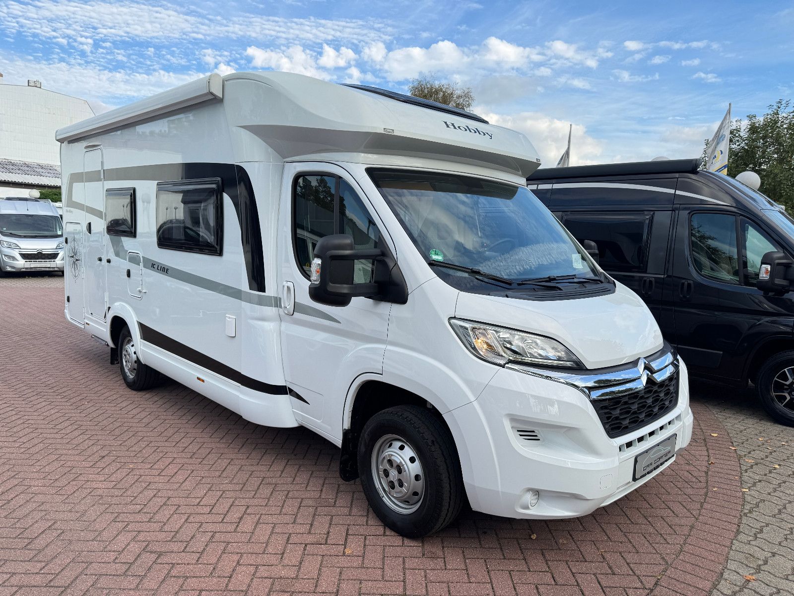 Fahrzeugabbildung Hobby T 65 HKM OPTIMA ON TOUR IC-LINE MAXXAIR BEARLOCK