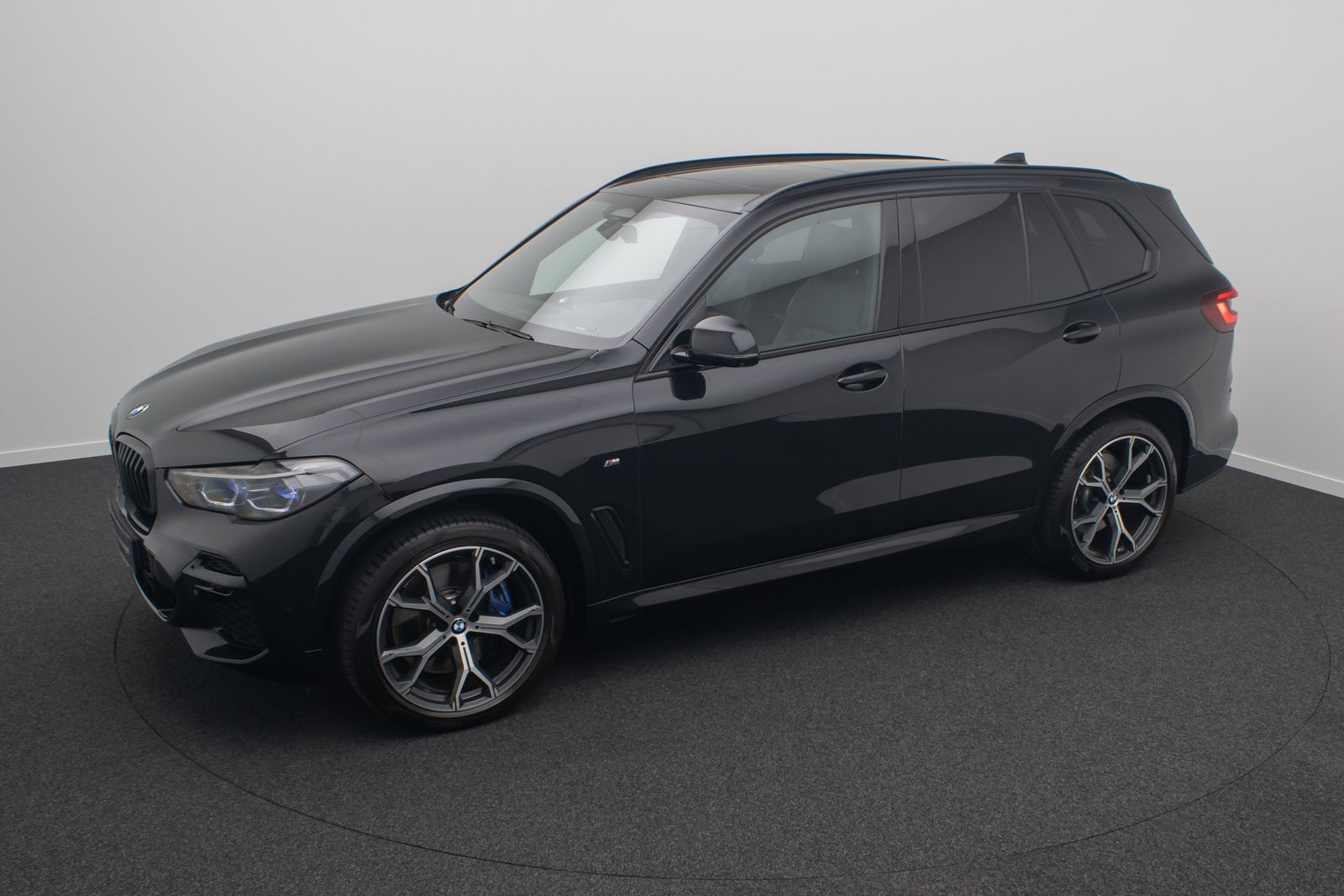 Fahrzeugabbildung BMW X5 xD40d M Sport Panorama DAB Laser 360°HUD 21Zl