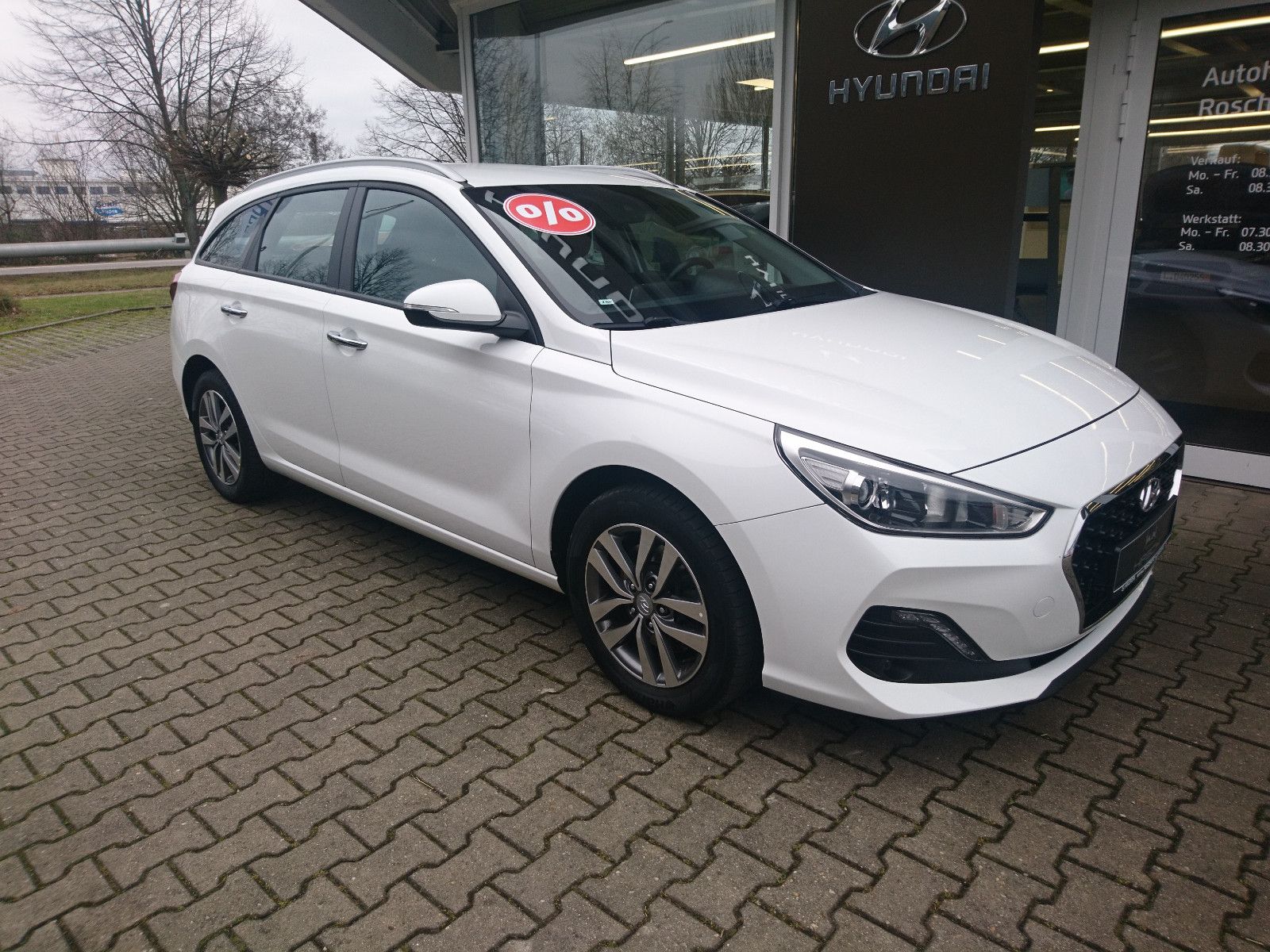 Fahrzeugabbildung Hyundai i30 Kombi 1.6CRDi 136PS TREND NAVI Komfortpaket