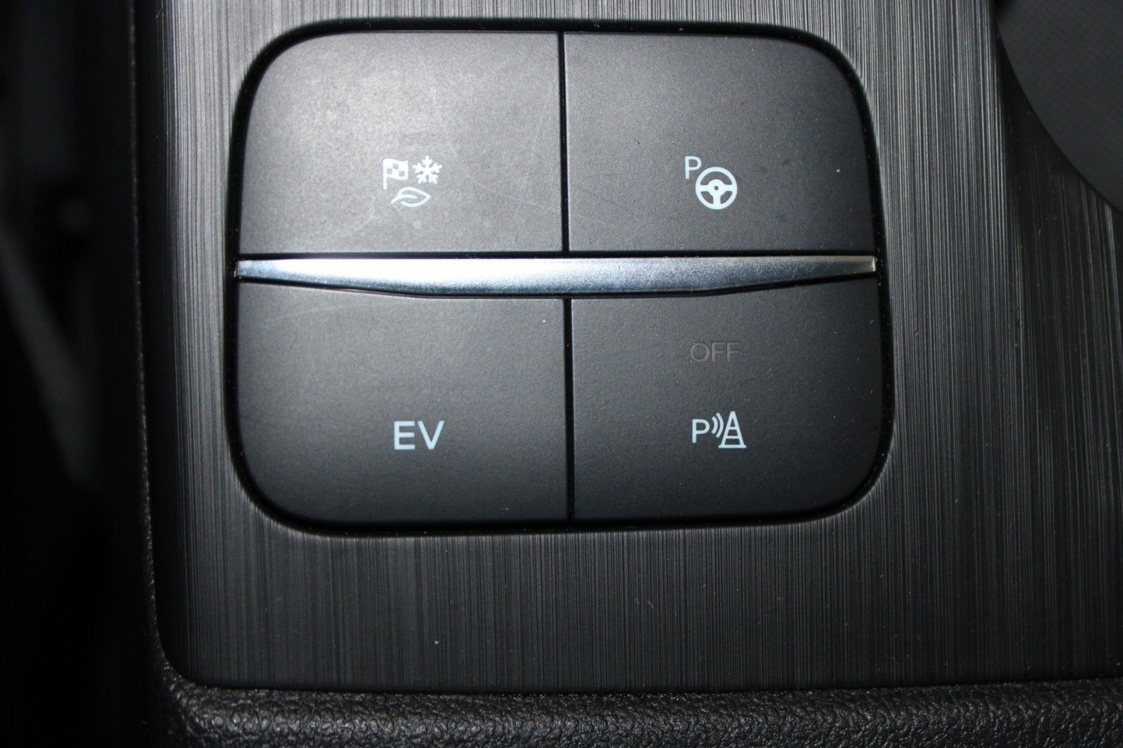 Fahrzeugabbildung Ford Kuga PHEV Titanium X AHK LED HUD 2xCam WinterP.