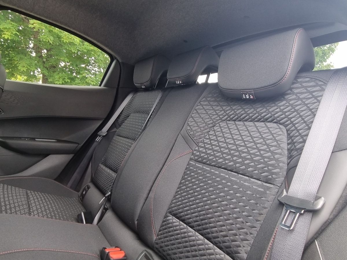 Fahrzeugabbildung Renault Clio Techno Full Hybrid E-Tech 160