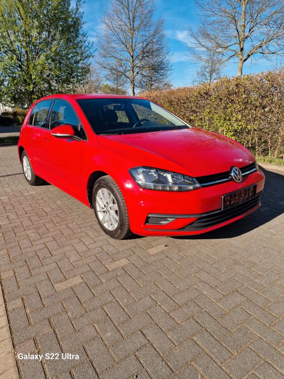 Image of Volkswagen Golf