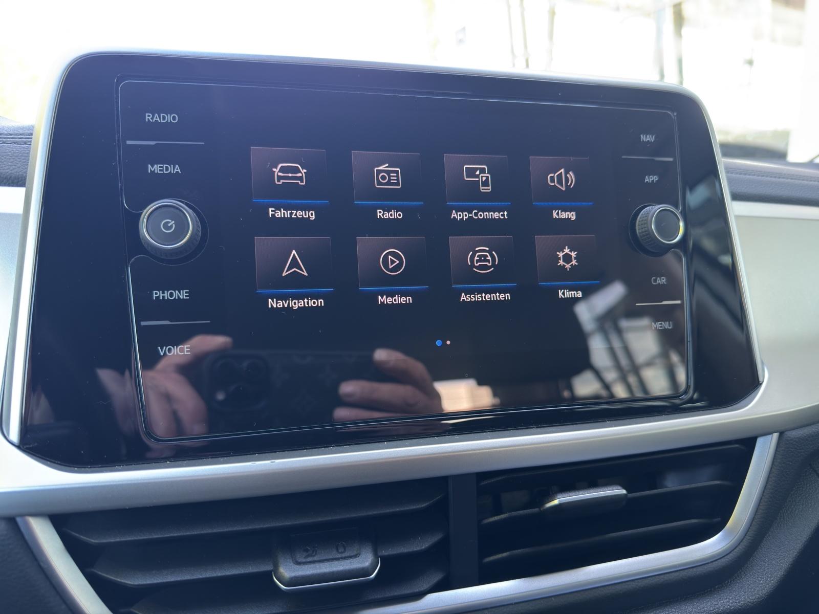 Volkswagen T-Roc 1.5 TSI DSG Move  AHK Navi LED Kamera PDC 