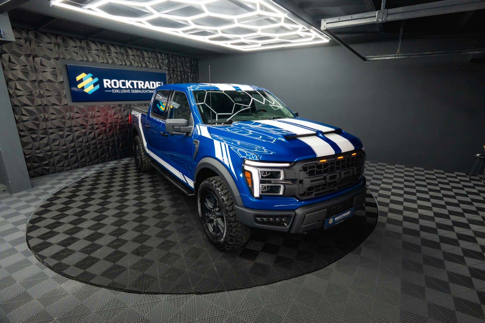 Fahrzeugabbildung Ford F150 5.0L V8 4x4 Offroad SuperCrew RAPTOR 1.Hand
