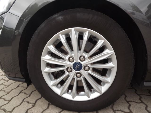 Focus 1,0 EcoBoost 92kW Titanium Turnier*