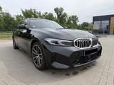 BMW 318i Touring M Sport, Facelift, Pano, LED, HUD,  - BMW 318 in Erfurt
