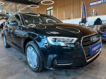 Audi A3 Sportback 30 TFSI design *2. Hand*Klima*Navi*