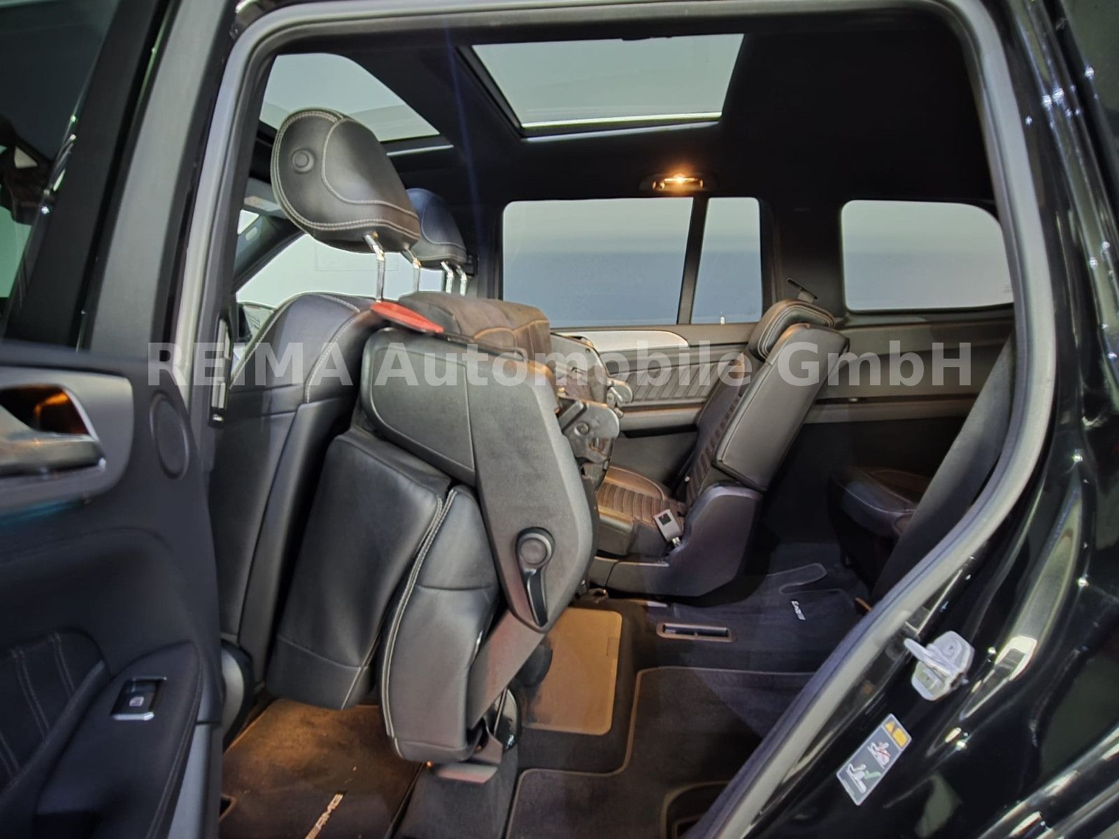 Fahrzeugabbildung Mercedes-Benz GLS 350 d 4Matic, 7 Sitzer, 360°, Pano