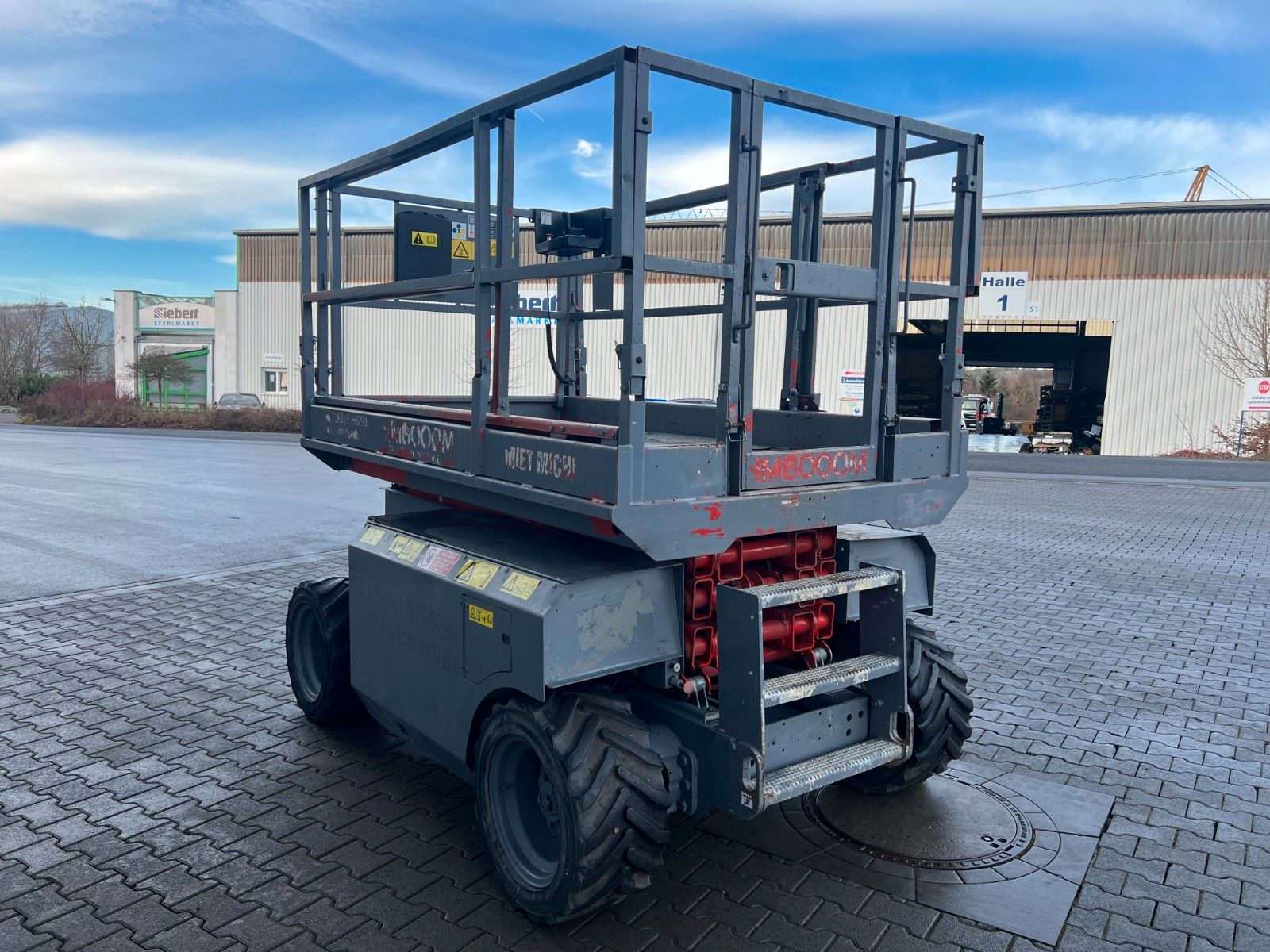 Fahrzeugabbildung Genie GS 2668 / 2.465h / Allrad / Arbeitshöhe: 9,90m