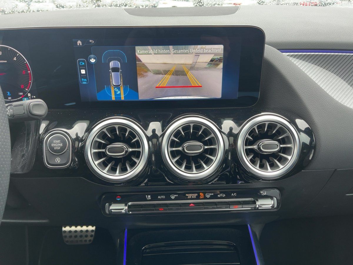 Fahrzeugabbildung Mercedes-Benz GLA 200 d AMG/Night/Pano/Kamera/AHK