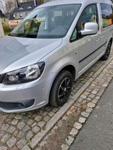 Volkswagen VW Caddy 1.2 Tsi wenig Kilometer - Volkswagen Caddy mit Benzin-Antrieb: Kombi, 1.2