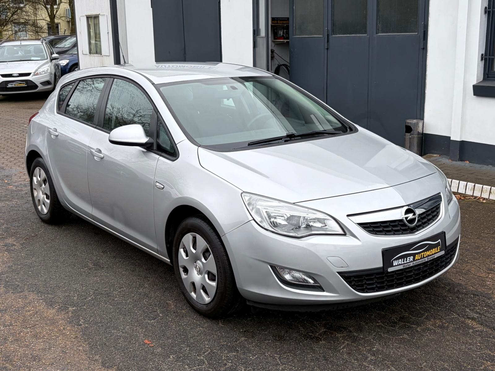 Opel Astra J 1.4 Lim. PDC/UNFALLFREI/2.HAND/EURO5