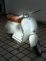 Piaggio Vespa / Oldtimer / Komplett restauriert