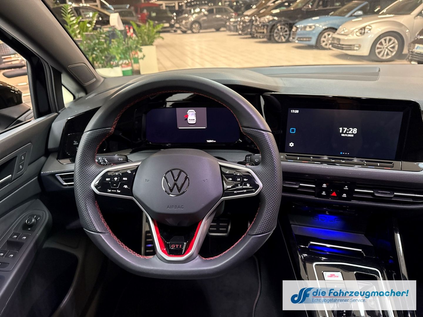 Fahrzeugabbildung Volkswagen Golf VIII GTI Navi Digitales Cockpit LED Sperrdi