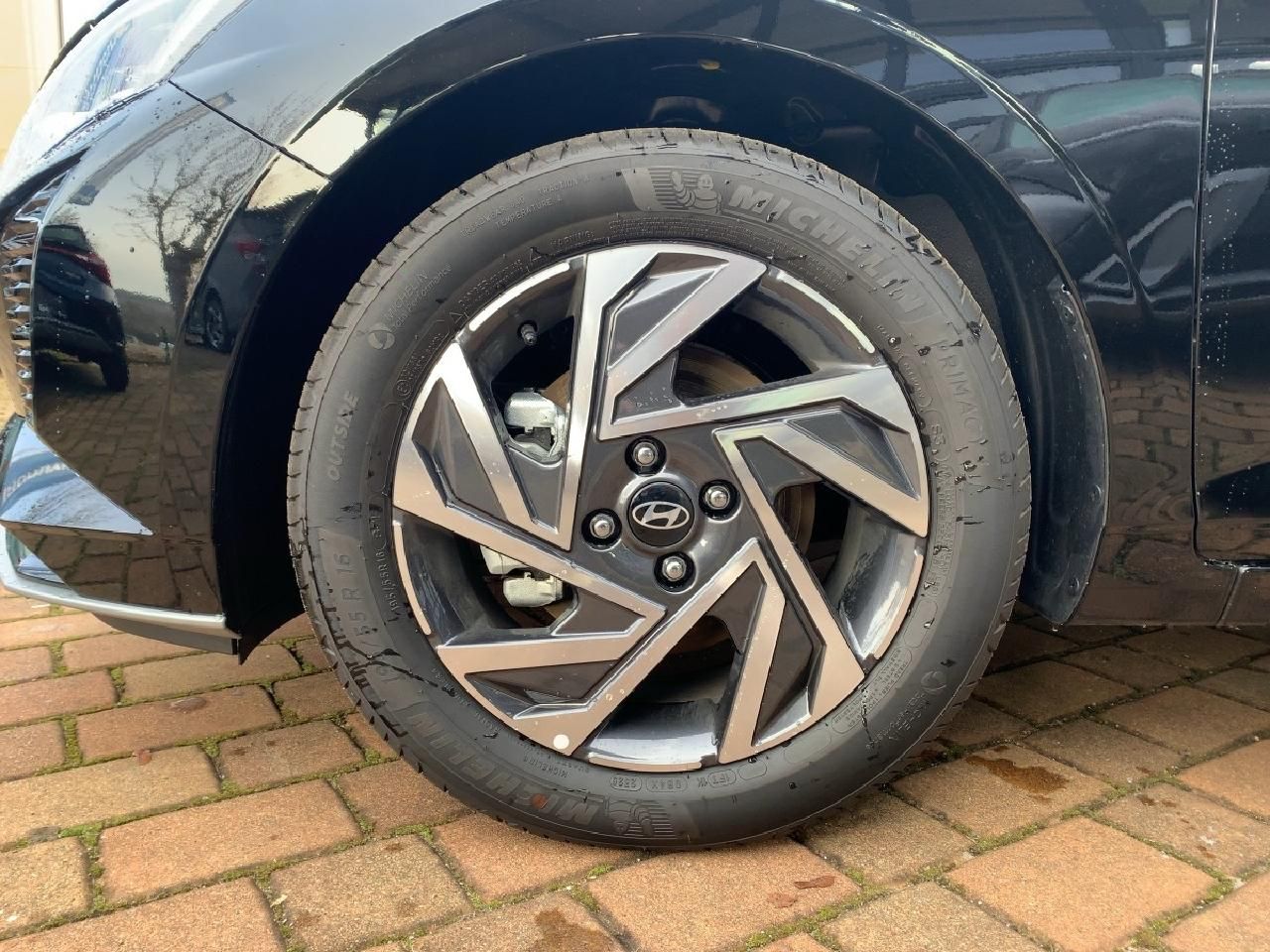 Fahrzeugabbildung Hyundai i20 Trend Lichtpaket und Komfort