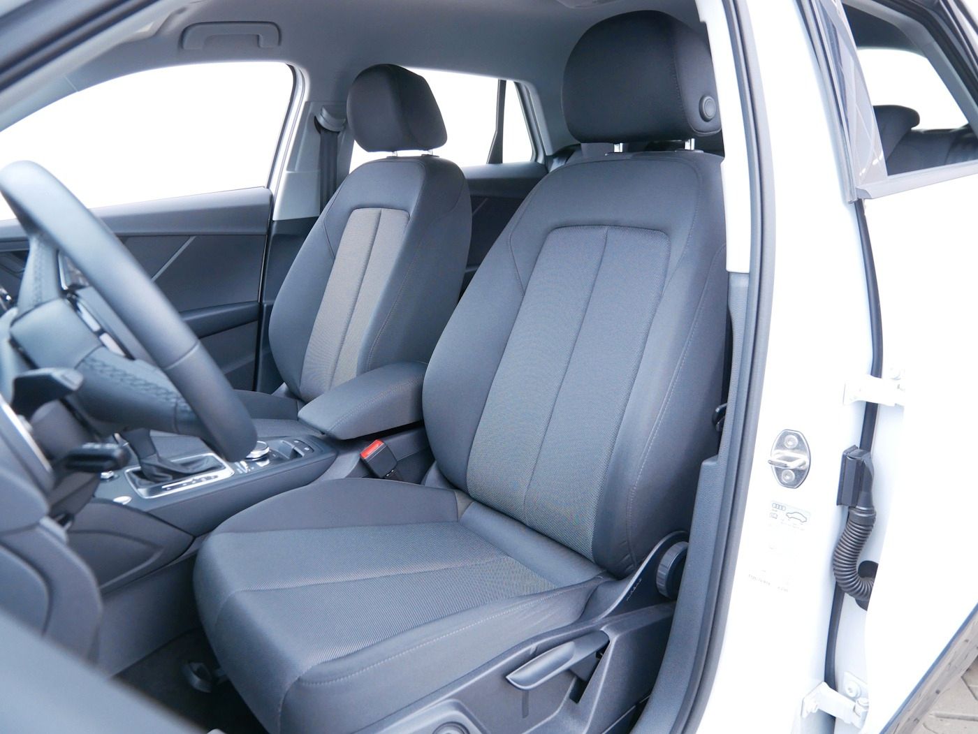 Fahrzeugabbildung Audi Q2 1.5 35 TFSI advanced DSG MATRIX Kamera ACC SH