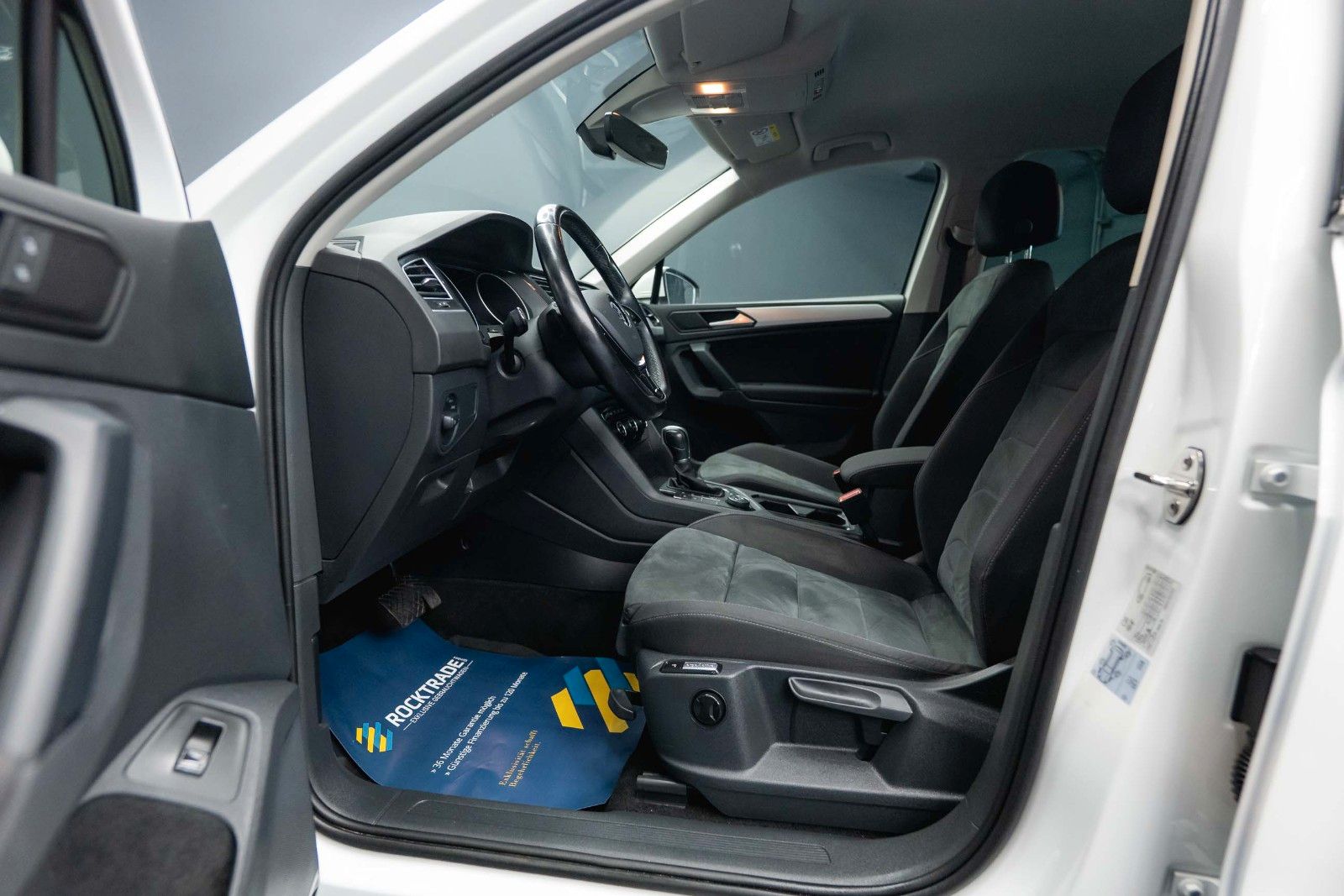 Fahrzeugabbildung Volkswagen Tiguan Comfortline R-Line+ 4Motion *LED*ACC*DAB*